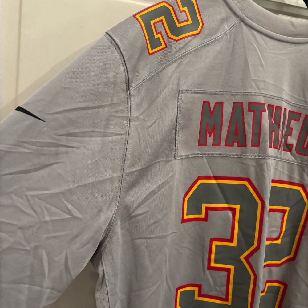 Tyrann Mathieu #32 Chiefs Jersey - Picture 7 of 8